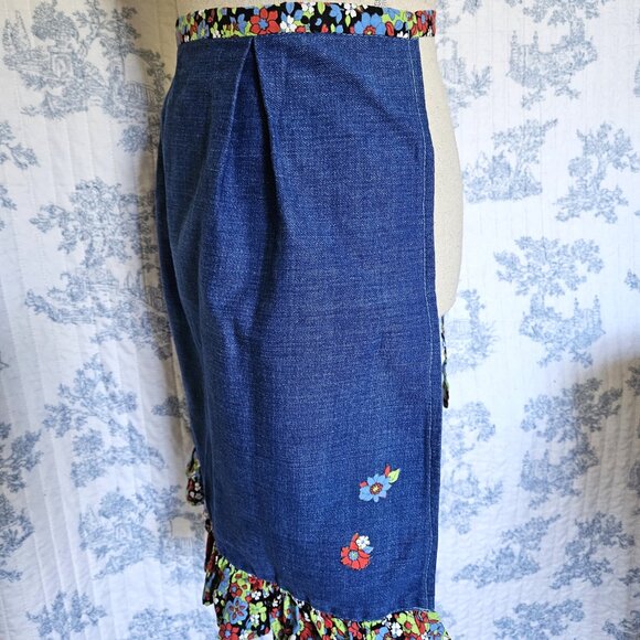Vintage Apron With Ruffle Denim - Picture 9 of 10